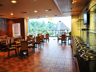 Jade Beach Resort Tirupporur Esterno foto
